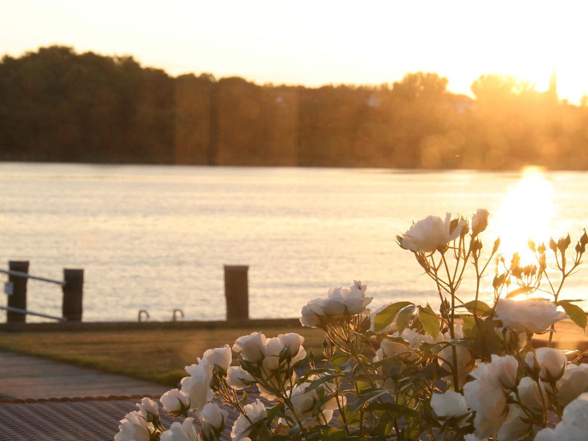 Hotel Speicher Am Ziegelsee ชเวียรีน ภายนอก รูปภาพ